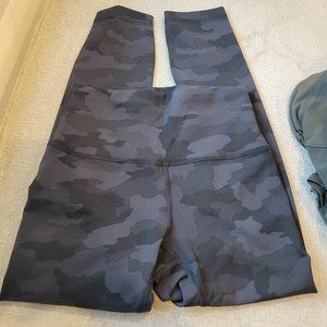 Lululemon Wunder Train leggings